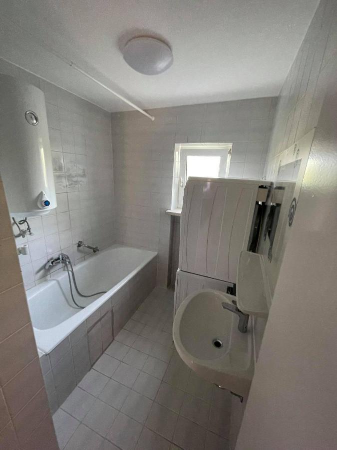 Zv-Scholtz Monteurswohnungen Burgkirchen an der Alz Buitenkant foto